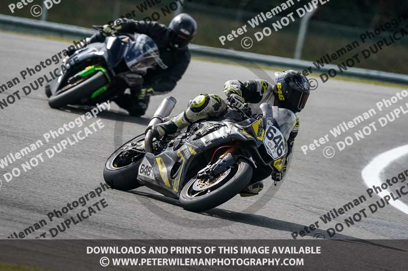 donington no limits trackday;donington park photographs;donington trackday photographs;no limits trackdays;peter wileman photography;trackday digital images;trackday photos